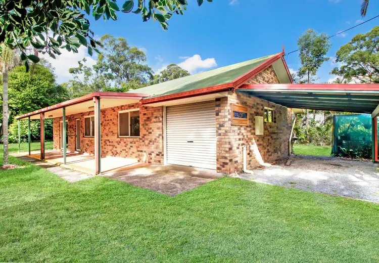 18 Natone Terrace, Macleay Island QLD 4184