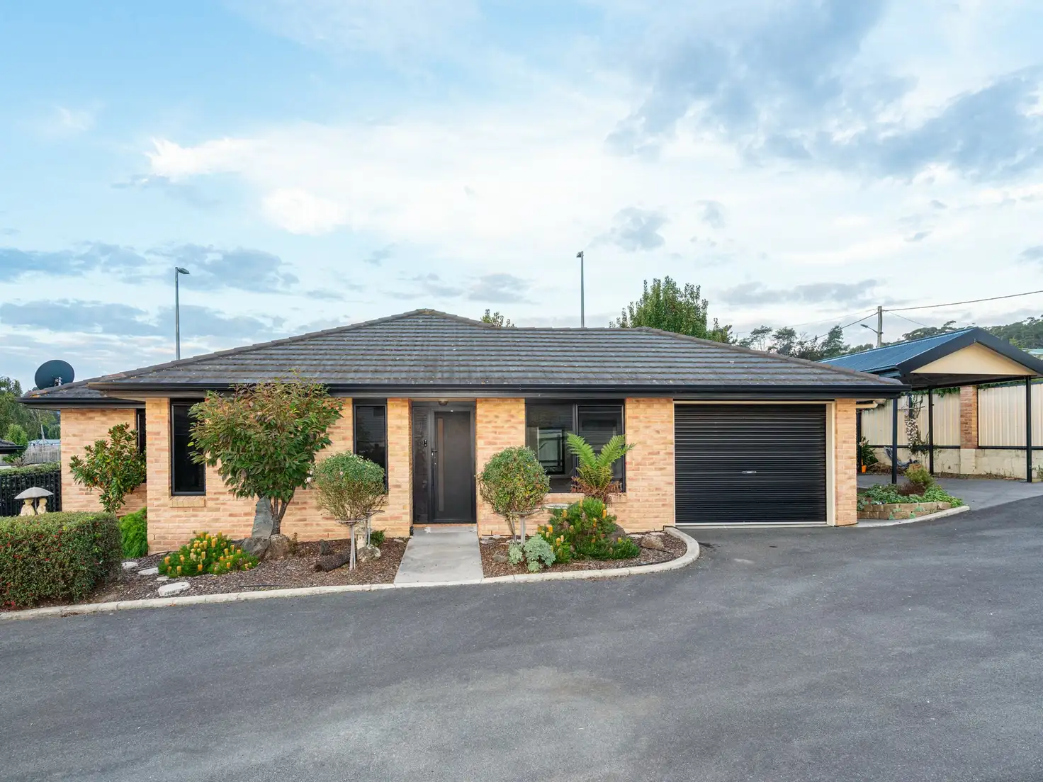 Main view of Homely villa listing, Unit 2/16 Lapthorne Close, Don TAS 7310