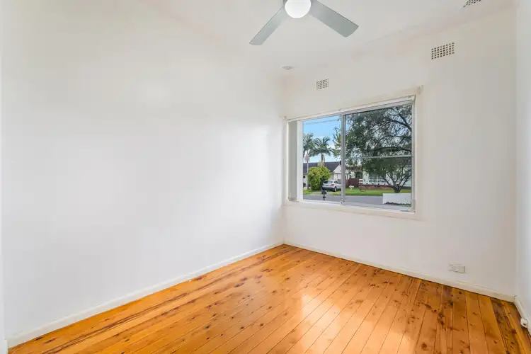 Fifth view of Homely house listing, 4 Craig Street, Smithfield NSW 2164