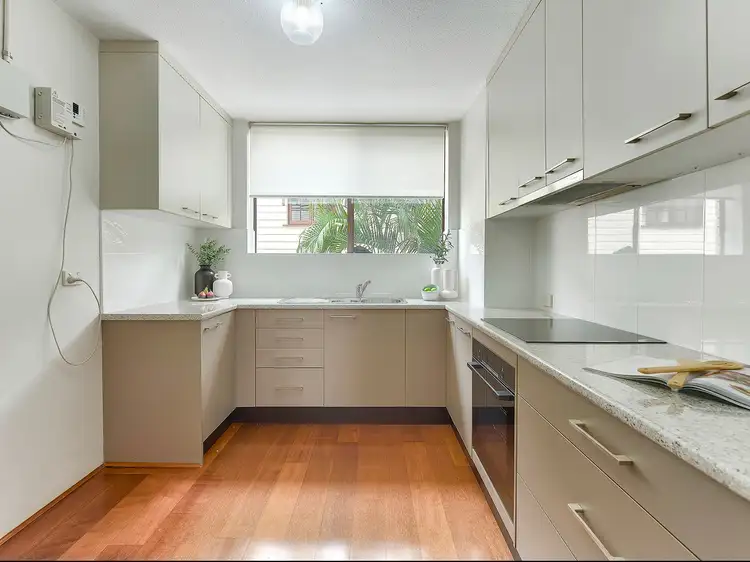 Fourth view of Homely apartment listing, 1/33 Kent Street, Hamilton QLD 4007