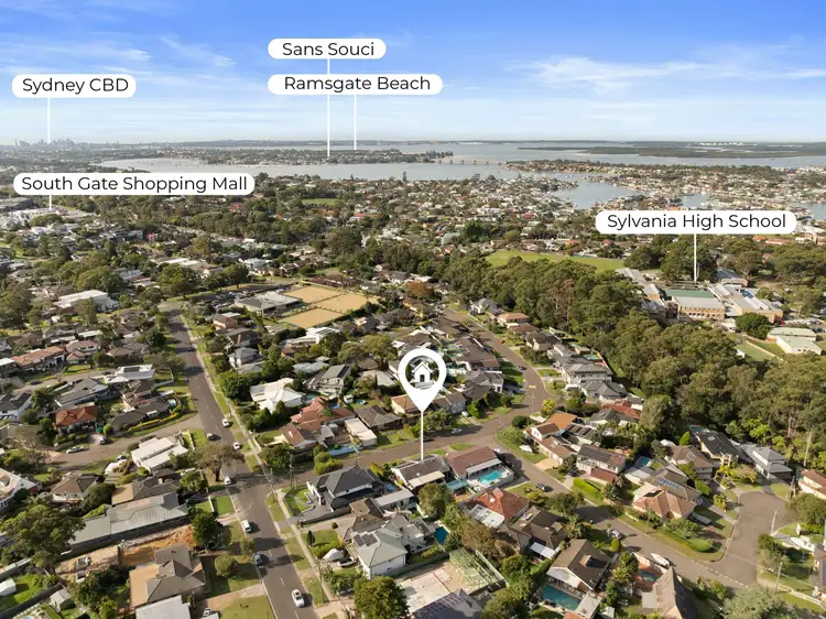 Second view of Homely house listing, 4 Leichhardt Crescent, Sylvania NSW 2224