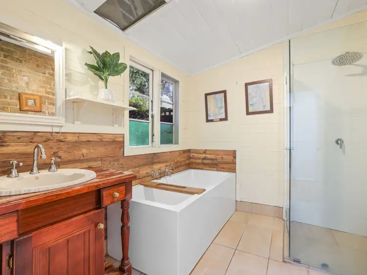 Fifth view of Homely house listing, 7 Walsh Street, North Narrabeen NSW 2101