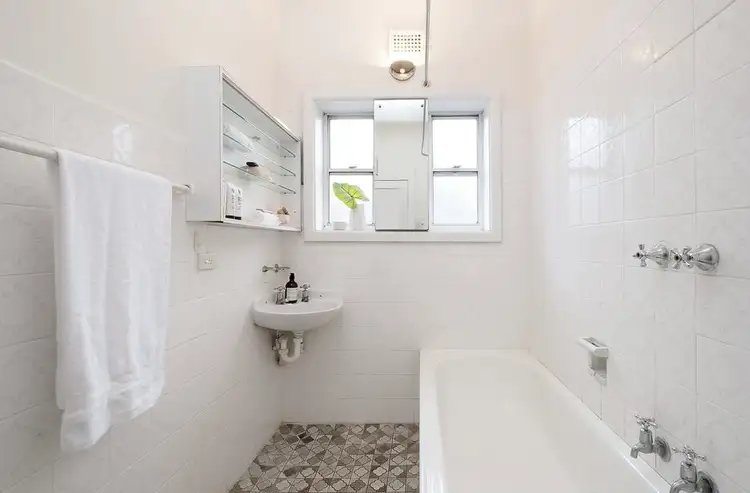 Sixth view of Homely apartment listing, 4/43 Francis Street, Bondi Beach NSW 2026