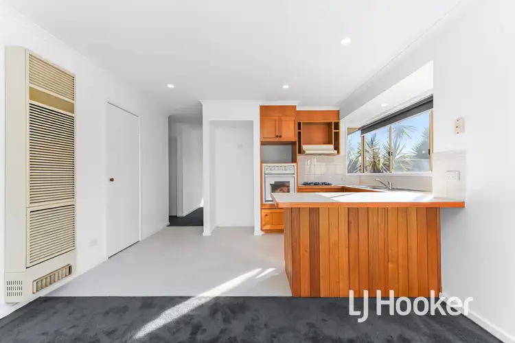 Fourth view of Homely house listing, 8 Cumquat Court, Cranbourne North VIC 3977