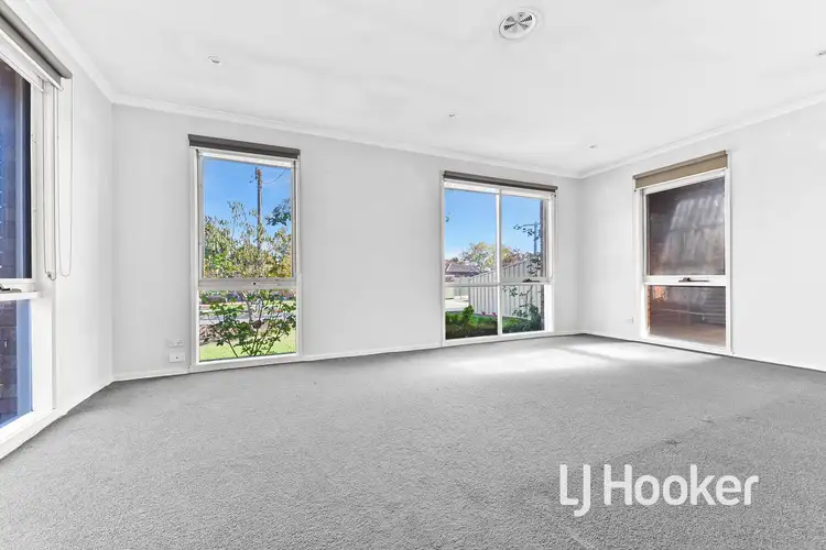 Third view of Homely house listing, 8 Marlene Court, Hampton Park VIC 3976