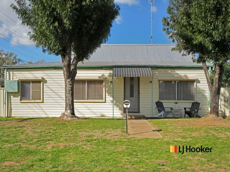 1 Algalah Street, Narromine NSW 2821