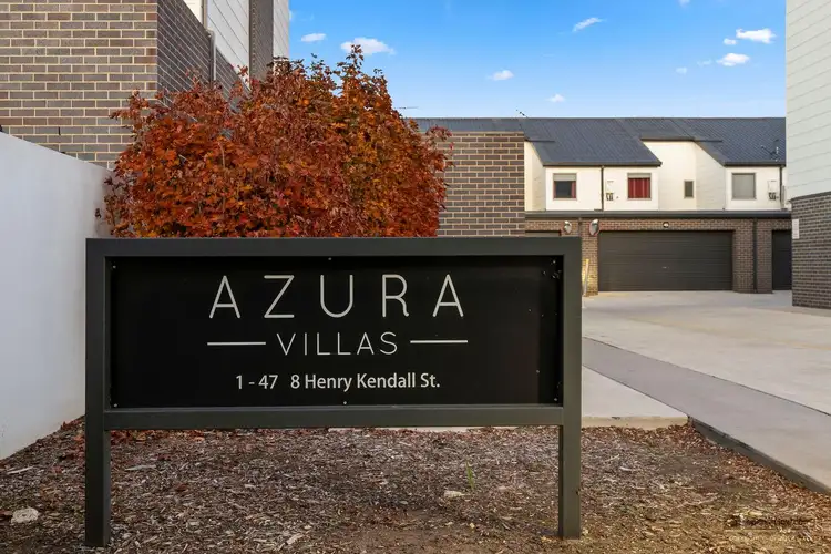 2/8 Henry Kendall Street, Franklin ACT 2913