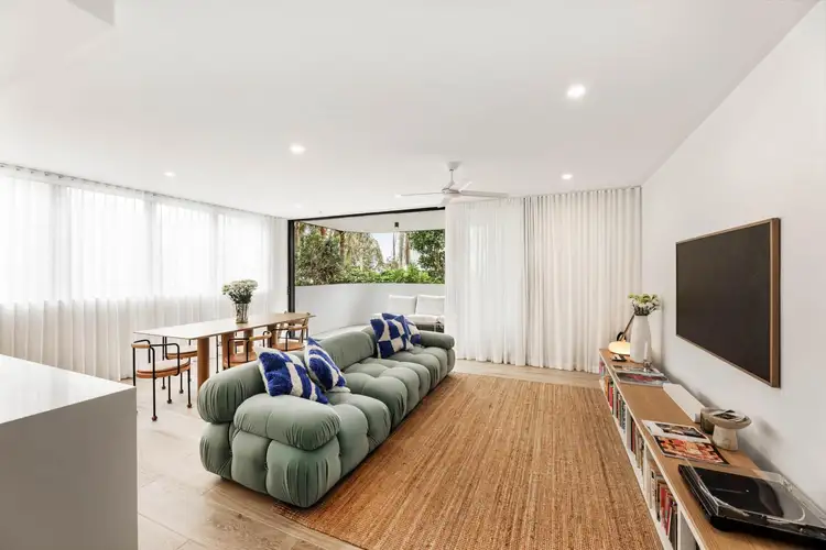 208/2 Mawarra Street, Palm Beach QLD 4221