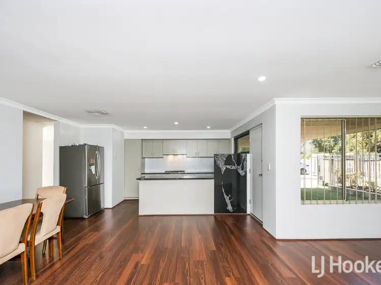 Fifth view of Homely house listing, 2 Putting Green, Maddington WA 6109