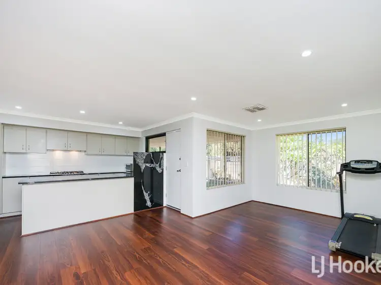 Seventh view of Homely house listing, 2 Putting Green, Maddington WA 6109