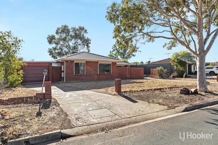 3 Lisbon Road, Craigmore SA 5114