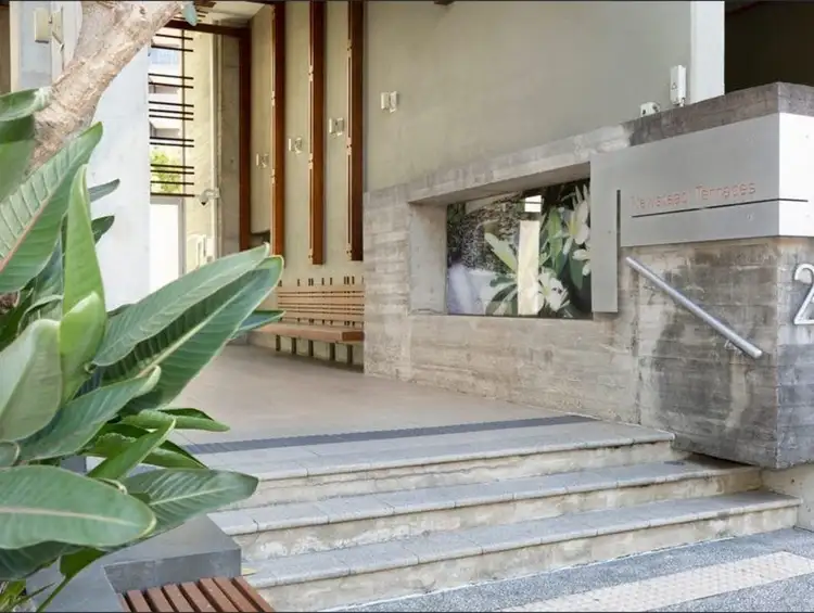Main view of Homely apartment listing, 2/20 Newstead Terrace, Newstead QLD 4006