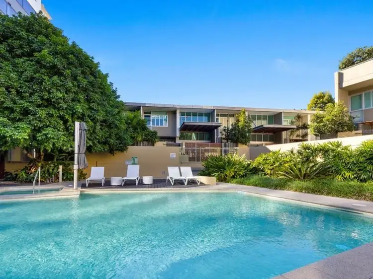 Second view of Homely apartment listing, 2/20 Newstead Terrace, Newstead QLD 4006