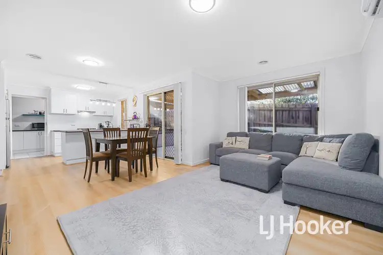 Fifth view of Homely unit listing, 2/13 Luca Place, Pakenham VIC 3810
