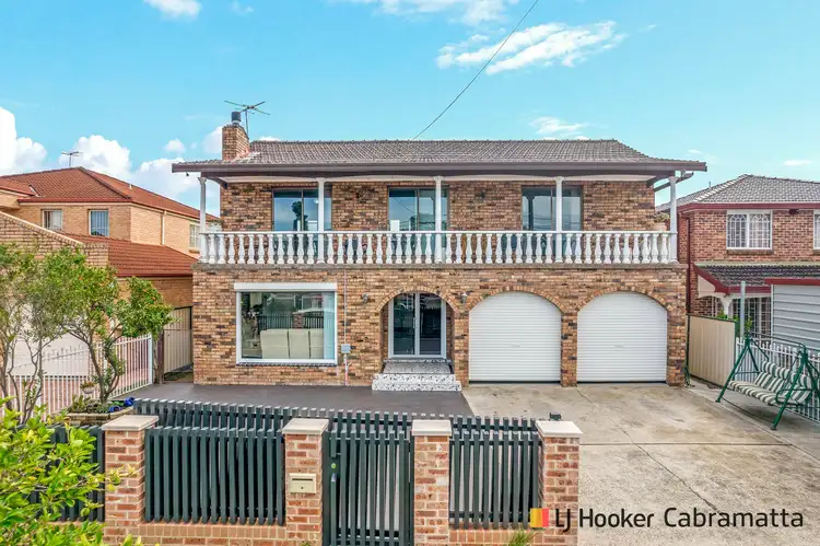 31 Corinda St, St Johns Park NSW 2176