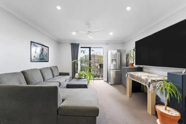 Fourth view of Homely unit listing, 8/6 Lenneberg Streeet, Southport QLD 4215