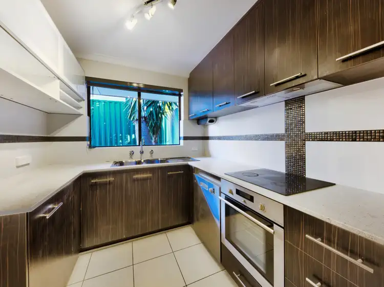 Sixth view of Homely villa listing, 4/215 Royal Street, Yokine WA 6060