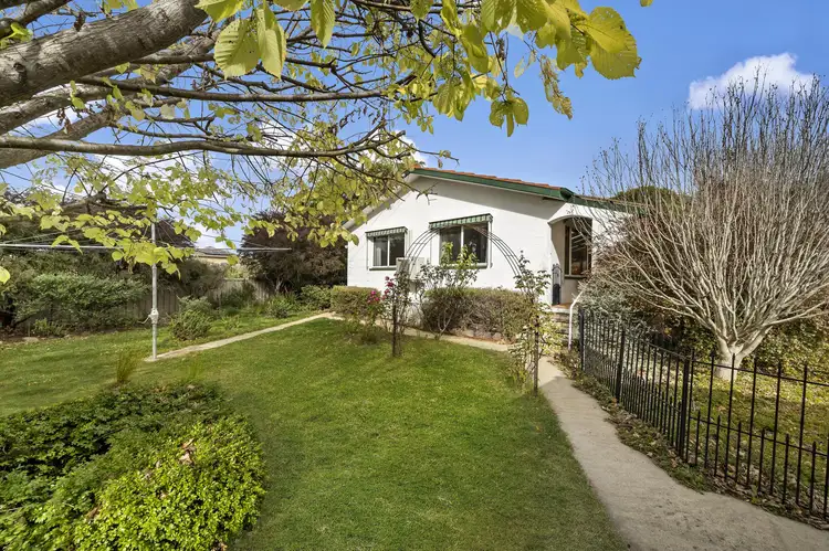 328 Southern Cross Drive, Macgregor ACT 2615