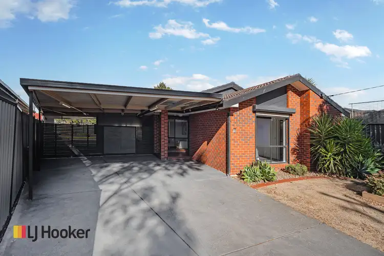 Second view of Homely house listing, 6 Gillingham Crescent, Craigieburn VIC 3064