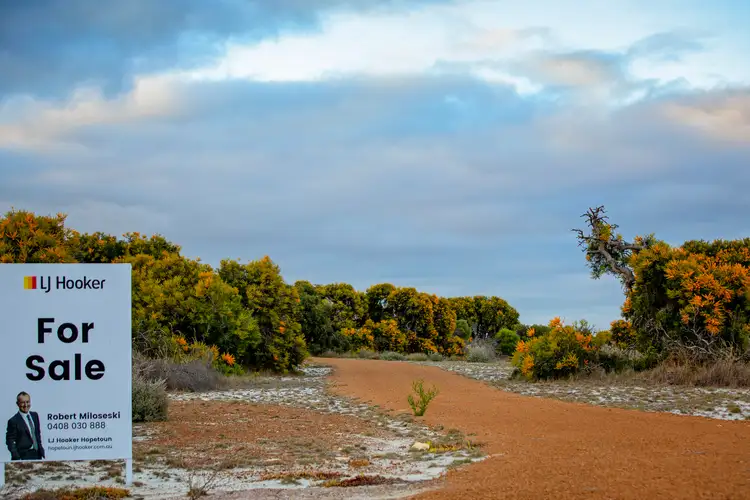 137 Cambewarra Drive, Hopetoun WA 6348