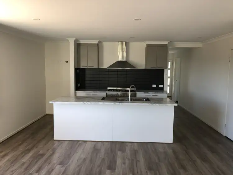 Second view of Homely house listing, 7 Meander Way, Bairnsdale VIC 3875