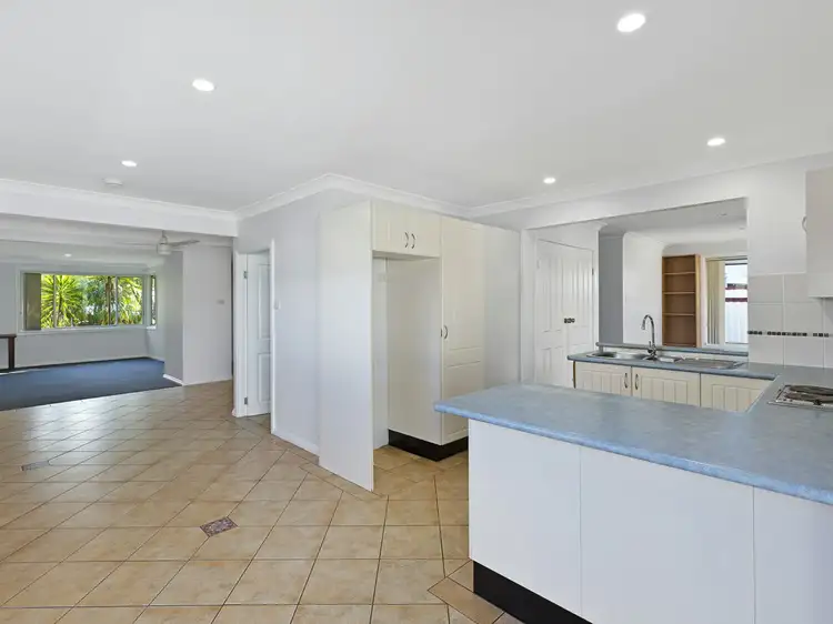 Second view of Homely house listing, 21 Kerry Crescent, Berkeley Vale NSW 2261