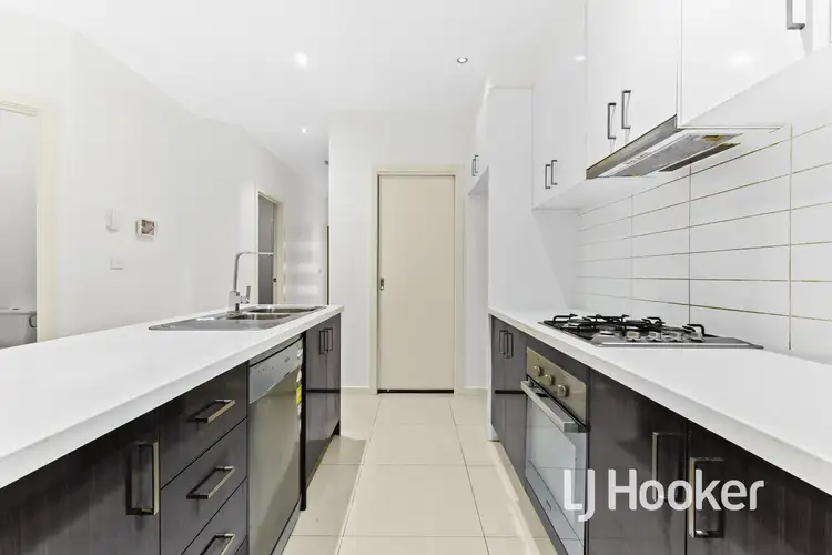 Fifth view of Homely townhouse listing, 9/280 Pound Road, Hampton Park VIC 3976
