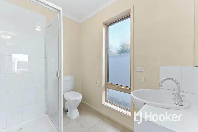 Sixth view of Homely house listing, 2 Catherine Place, Pakenham VIC 3810