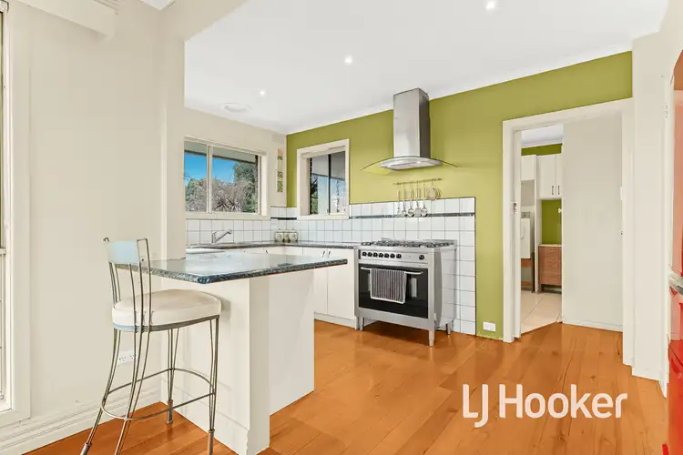 Fifth view of Homely house listing, 6 Waroona Court, Pakenham VIC 3810