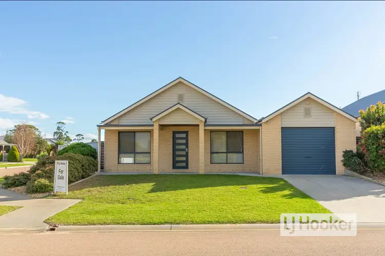 Main view of Homely house listing, 1/1 Riviera Close, Paynesville VIC 3880