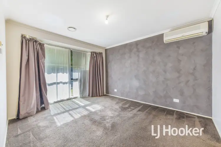 Fifth view of Homely house listing, 11 Isaac Court, Pakenham VIC 3810