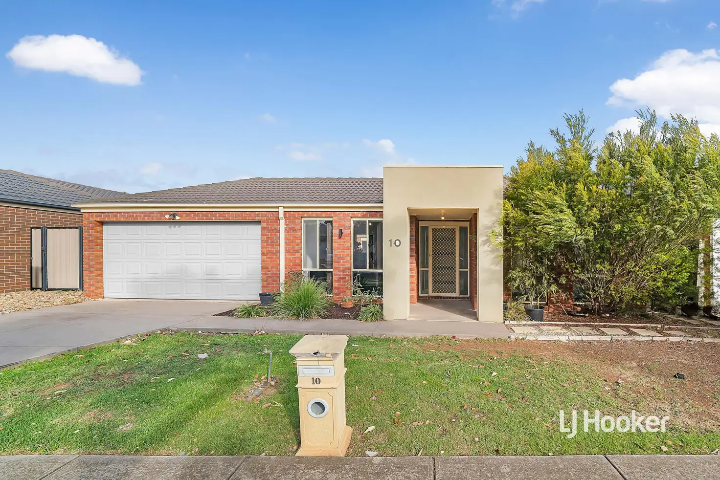 Main view of Homely house listing, 10 Laurence Way, Tarneit VIC 3029