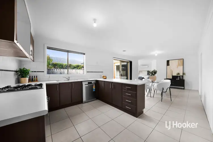 Sixth view of Homely house listing, 10 Laurence Way, Tarneit VIC 3029