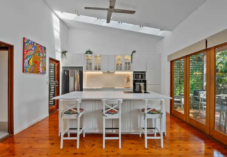 23 Noon Muckle Street, Macleay Island QLD 4184