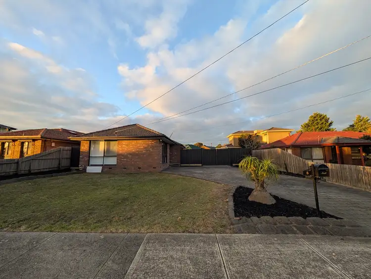 5 Telford Court, Meadow Heights VIC 3048