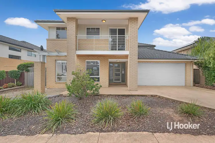 17 Brindabella Chase, Sanctuary Lakes VIC 3030