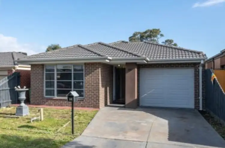 33 The Glade, Hampton Park VIC 3976