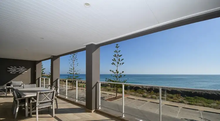 2/63 Breakwater Parade, Mandurah WA 6210