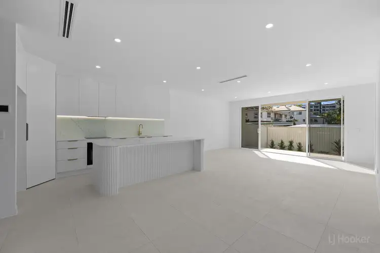 2/17 Loder Street, Biggera Waters QLD 4216