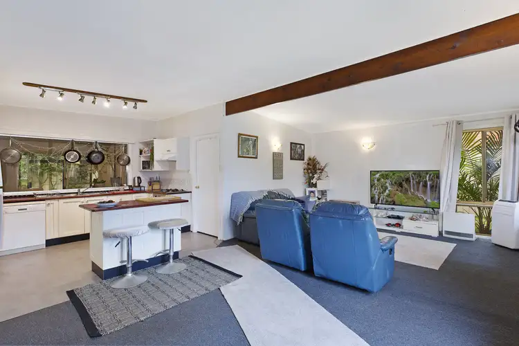 Fifth view of Homely house listing, 9 Ferndell Way, Berkeley Vale NSW 2261