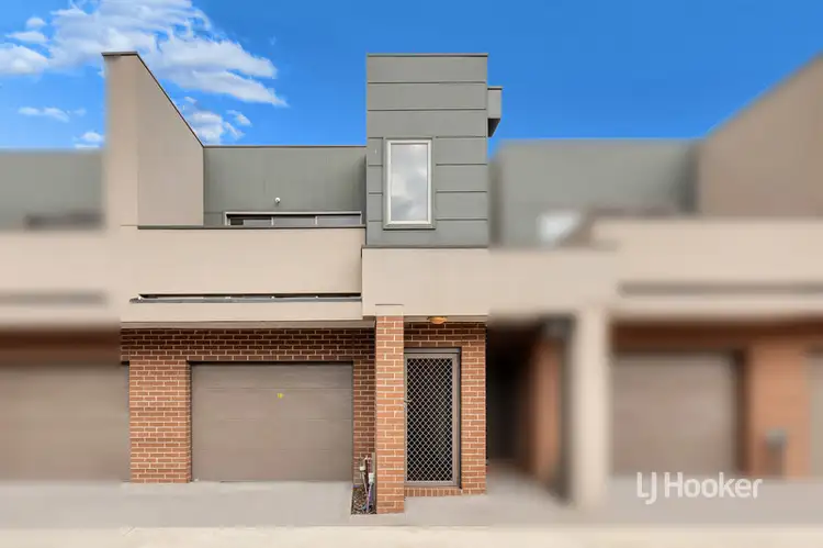 21/64 Escapade Boulevard, Craigieburn VIC 3064