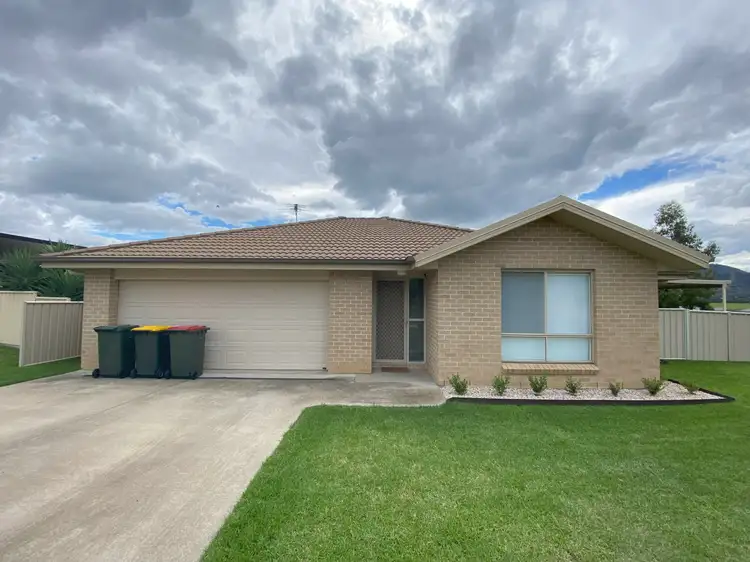 1 Falcon Drive, Calala NSW 2340