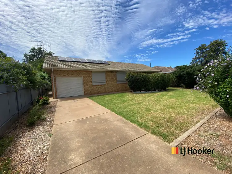 121 Temoin Street, Narromine NSW 2821