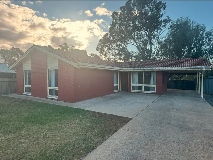 25 Otama Court, Craigmore SA 5114