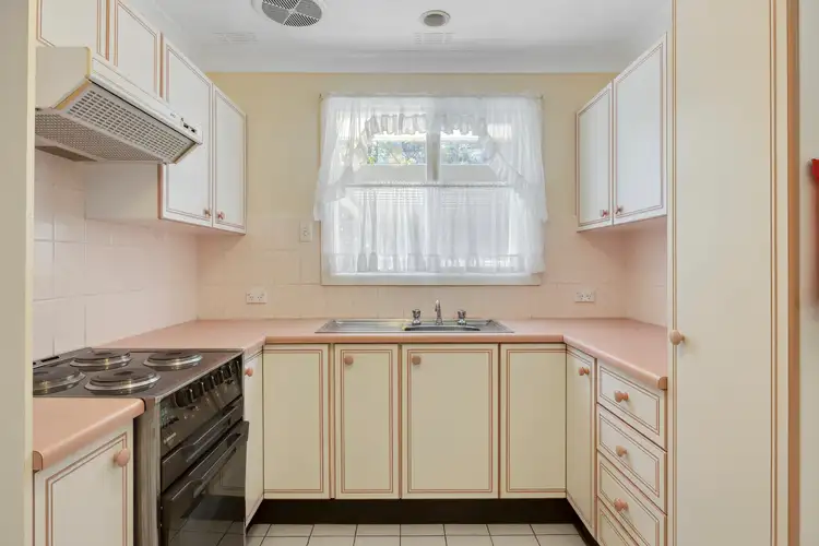 Fourth view of Homely house listing, 6 Stow Place, Watson ACT 2602