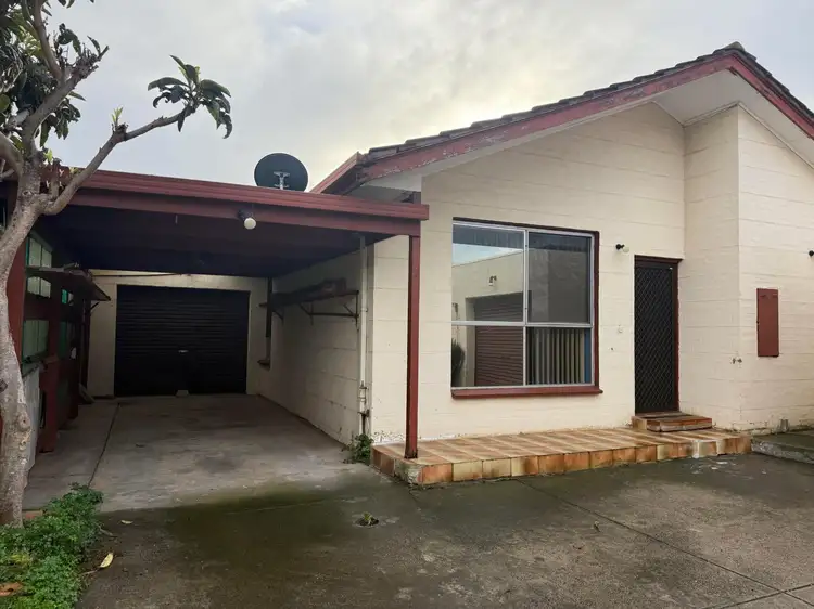 2/160 Central Avenue, Altona Meadows VIC 3028