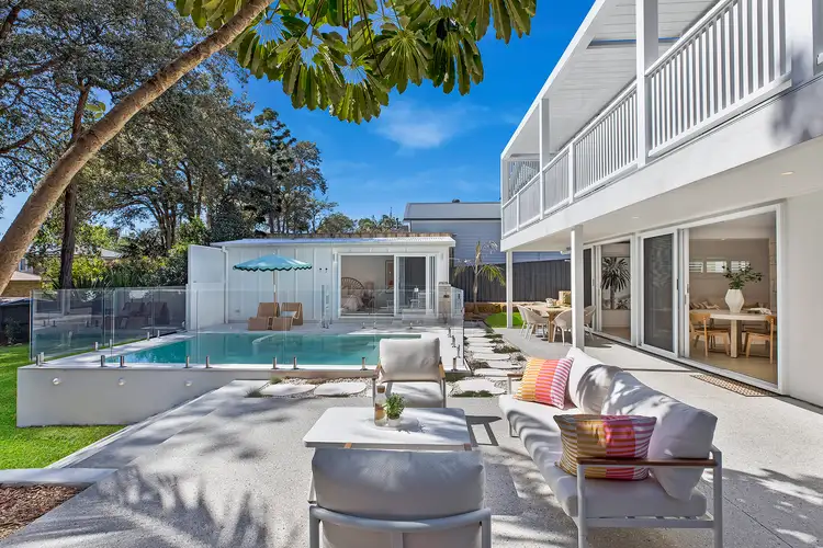 11 Grove Road, Wamberal NSW 2260