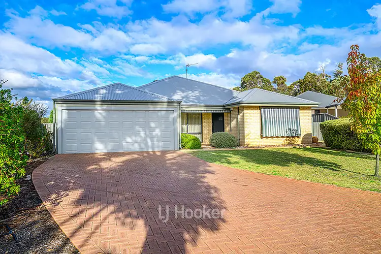 19 Robinia Rise, Collie WA 6225