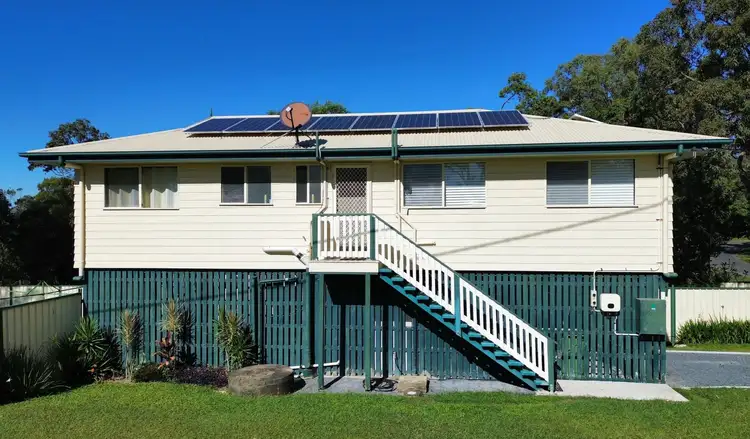 8 Camena Street, Macleay Island QLD 4184