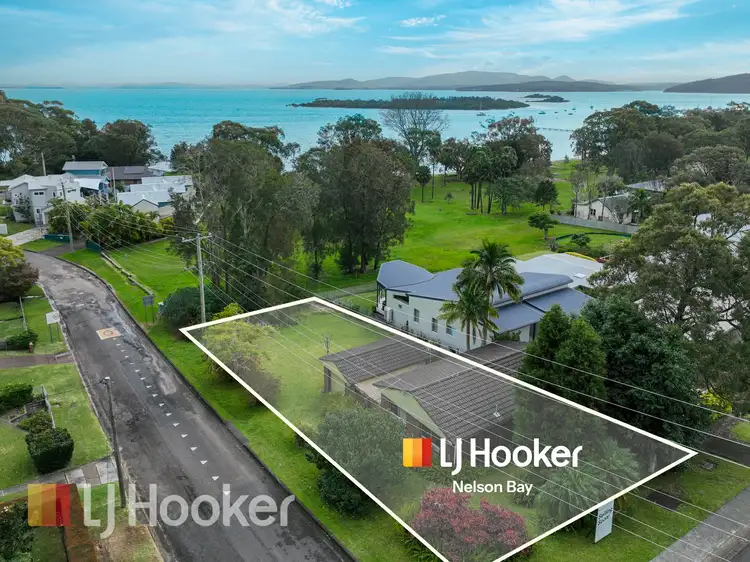 42 Cromarty Road, Soldiers Point NSW 2317